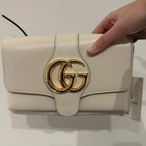 Gucci Cream Leather Crossbody with Gold Logo Like New